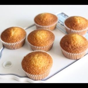 Vanilla cream cupcake